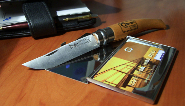 Нож складной филейный Opinel №8 VRI Folding Slim Beechwood