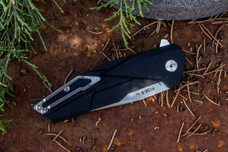 Нож Ruike P138